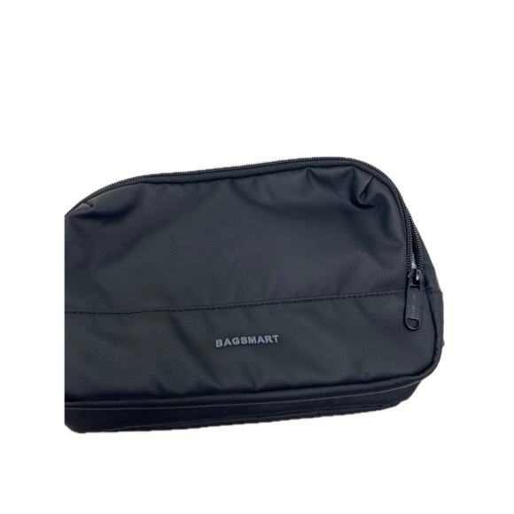 Bagsmart Black Toiletries Case - Picture 1 of 5